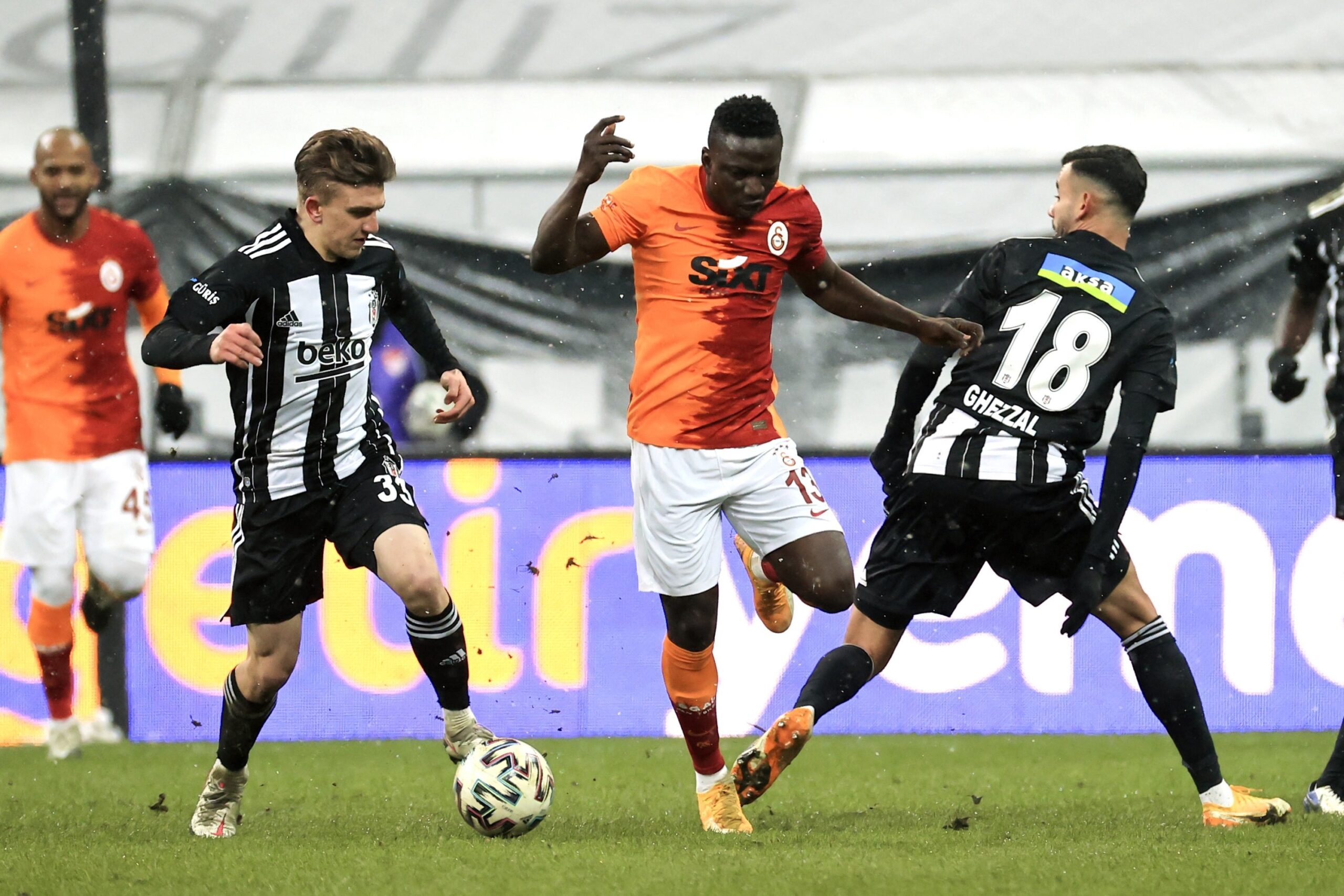 nhan-dinh-soi-keo-galatasaray-vs-besiktas-luc-00h00-ngay-29-10-2024-1
