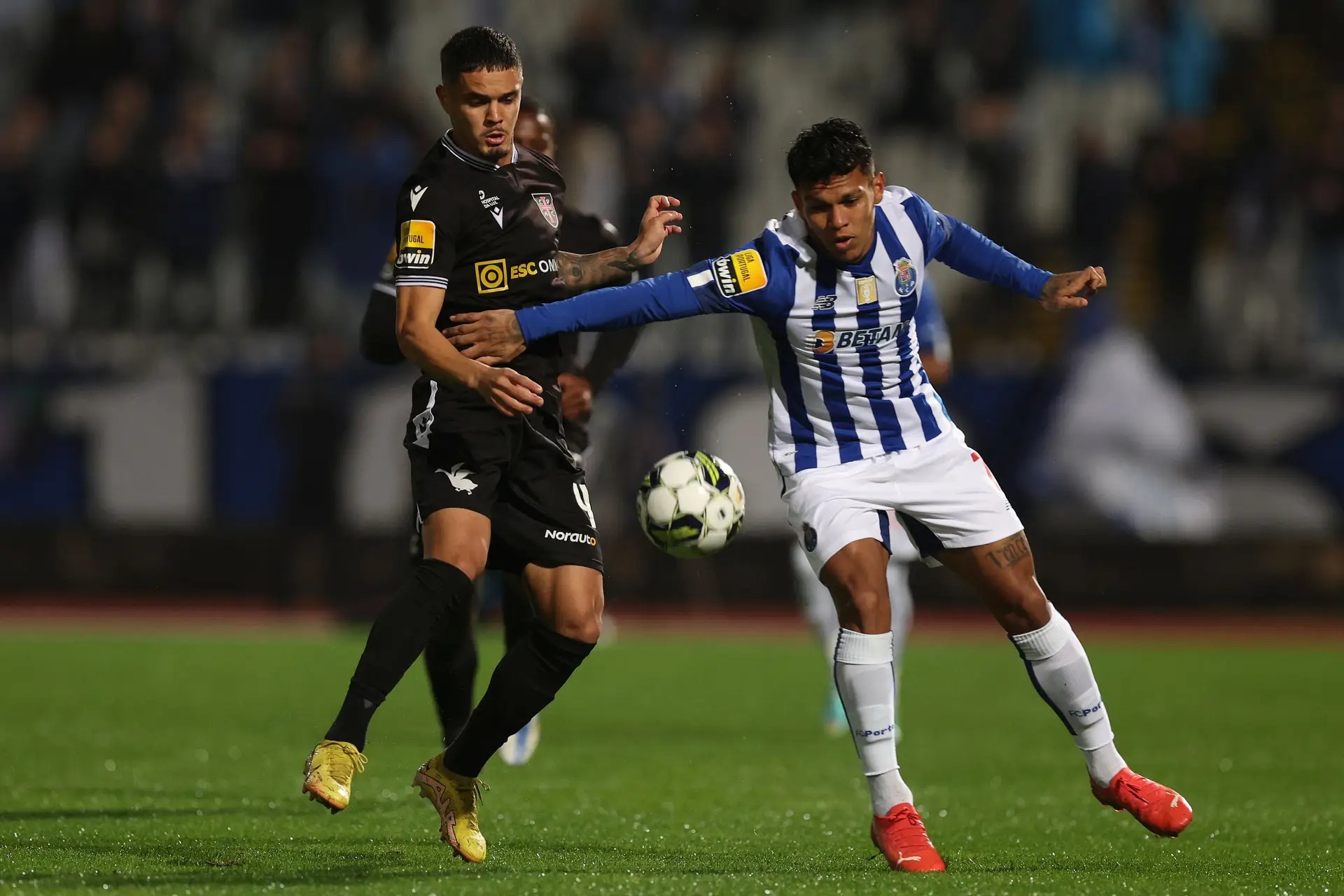 Nhận định soi kèo Porto vs Casa Pia lúc 03h45 ngày 3/12/2024 nhan-dinh-soi-keo-porto-vs-casa-pia-luc-03h45-ngay-3-12-2024