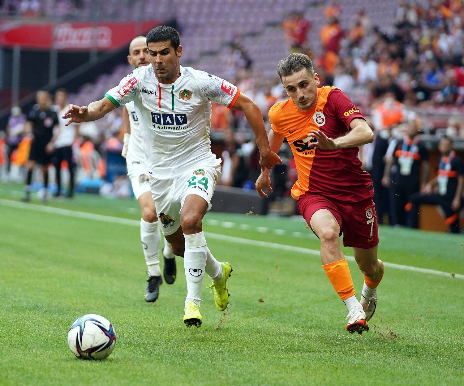 Nhận định soi kèo Alanyaspor vs Galatasaray lúc 00h00 ngày 27/9/2025 nhan-dinh-soi-keo-alanyaspor-vs-galatasaray-luc-00h00-ngay-27-9-2025-1