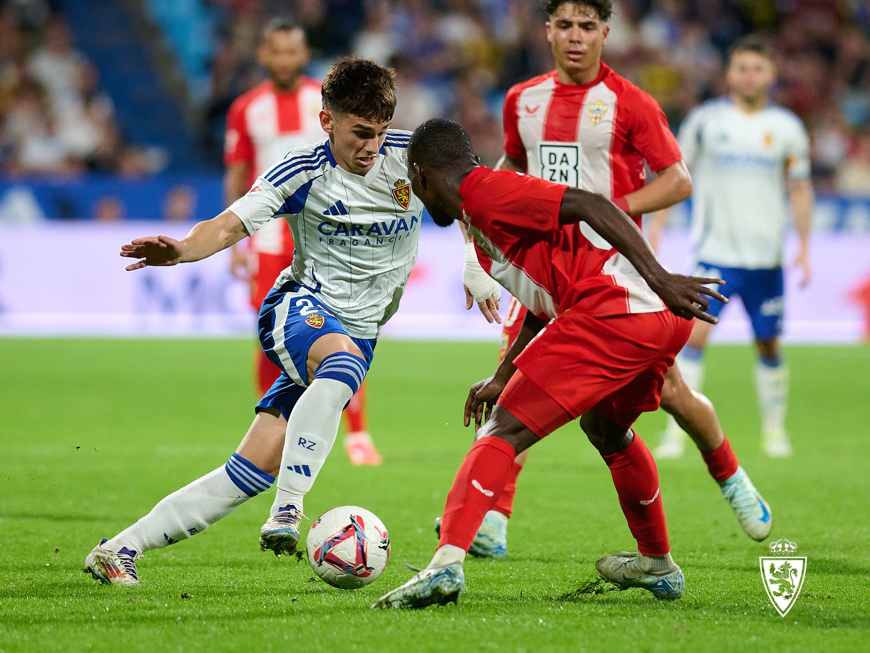 nhan-dinh-soi-keo-almeria-vs-zaragoza-luc-23h30-ngay-11-10-2025-1