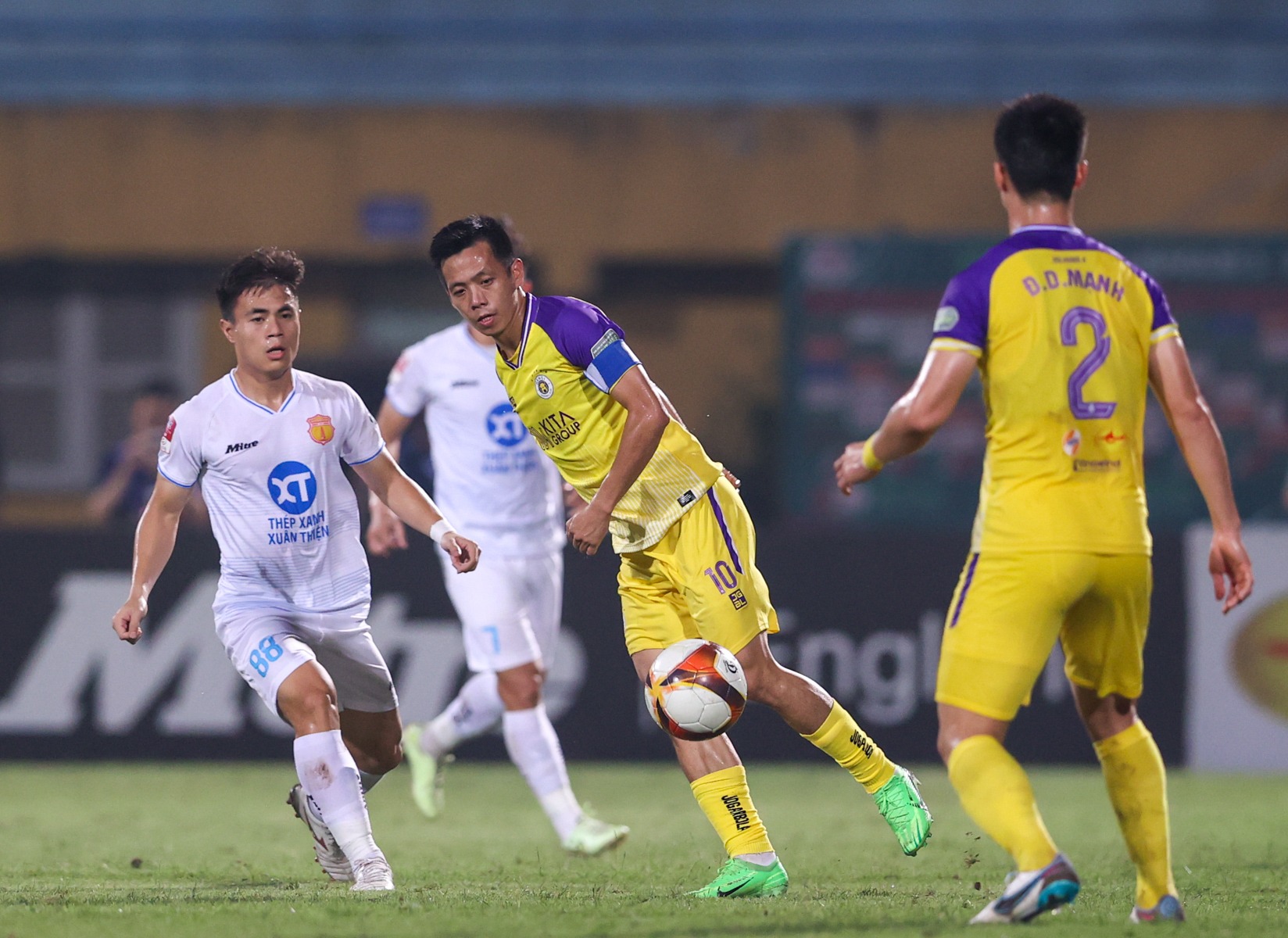 Nhận định soi kèo Nam Định vs Hà Nội lúc 18h00 ngày 10/11/2025 nhan-dinh-soi-keo-nam-dinh-vs-ha-noi-luc-18h00-ngay-10-11-2025-1