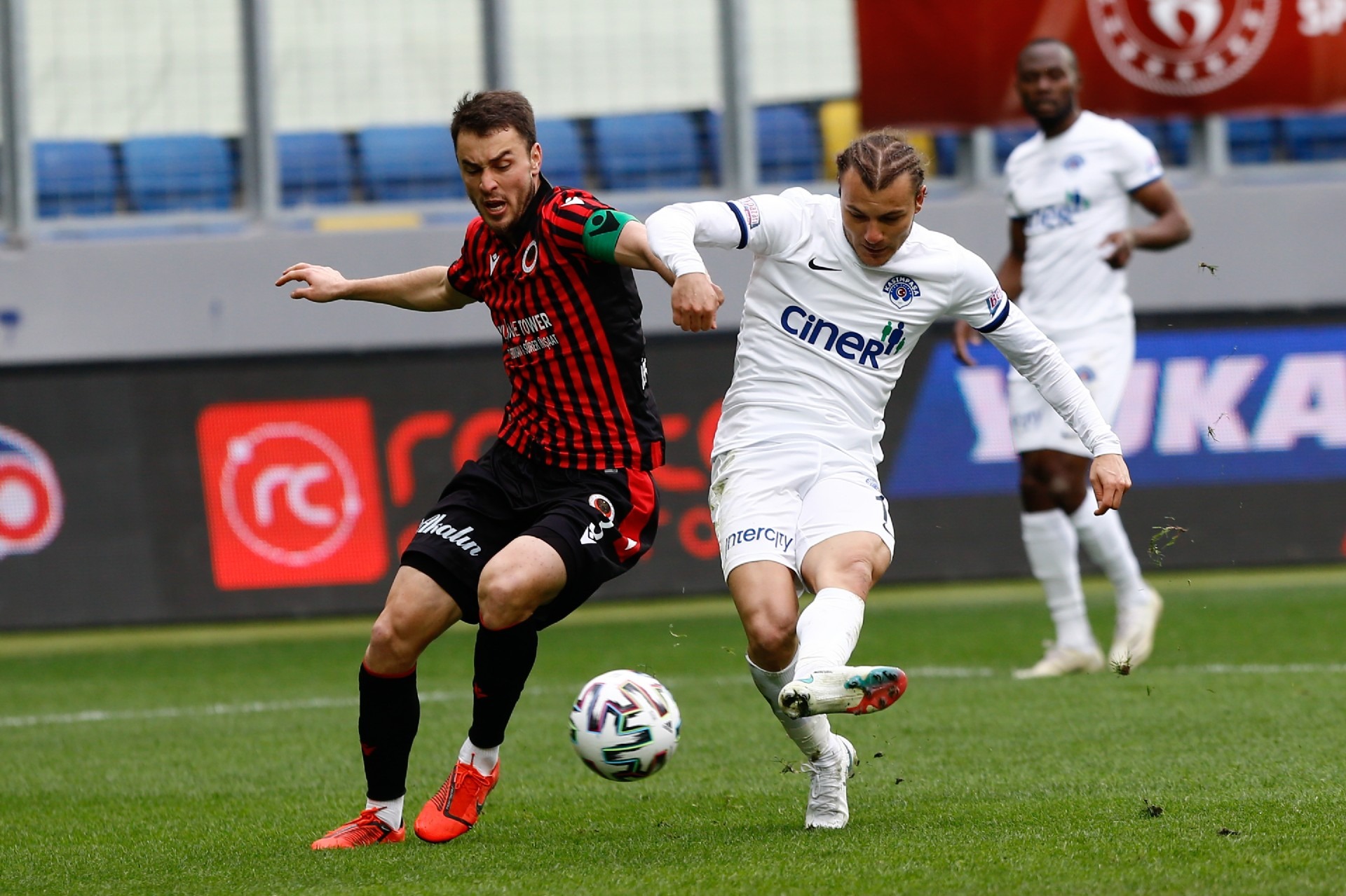 Nhận định soi kèo Kasimpasa vs Genclerbirligi lúc 00h00 ngày 13/12/2025 nhan-dinh-soi-keo-kasimpasa-vs-genclerbirligi-luc-00h00-ngay-13-12-2025-1